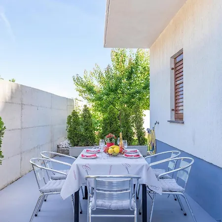 Beautiful In With Kitchen * Nedescina